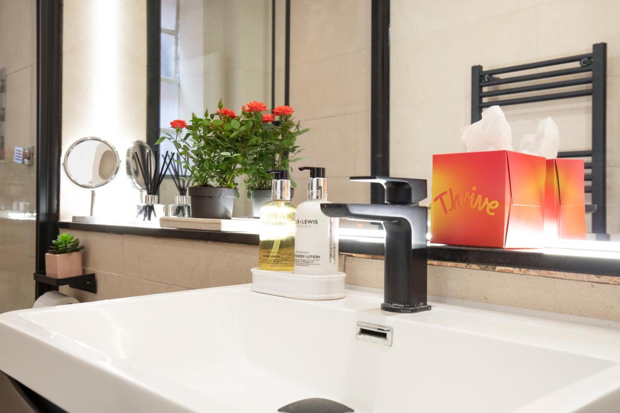 Modern Quiet 1 Bed Flat -Mayfair Londres Exterior foto